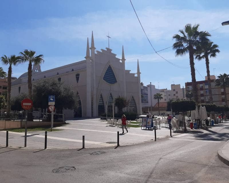 2 soverom Leilighet til leie i Torrevieja - € 750 (Ref: 9107992)
