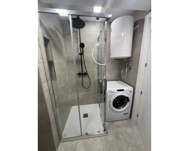 Apartamento de 3 habitaciones en Torrevieja en alquiler - 1.300 € (Ref: 9110812)