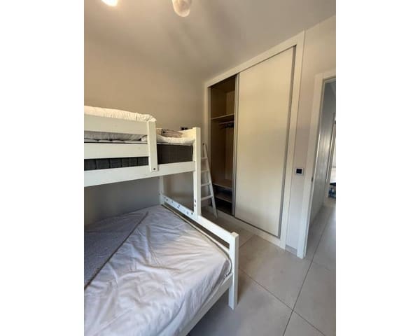 3 sovrum Lägenhet att hyra i Benidorm med pool garage - 2 500 € (Ref: 9129091)