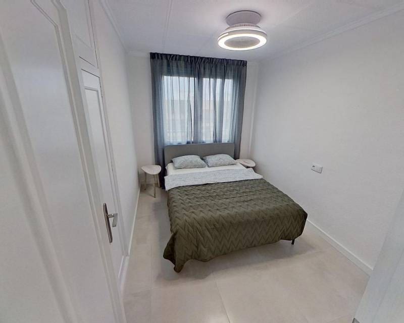 3 soverom Strandleiligheter til salgs i Torrevieja med svømmebasseng - € 235 000 (Ref: 9189933)