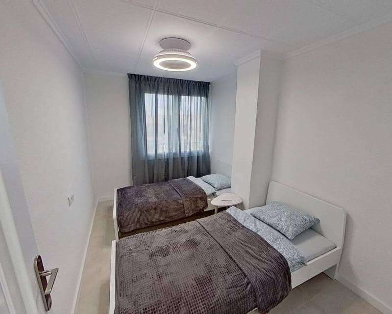 3 soverom Strandleiligheter til salgs i Torrevieja med svømmebasseng - € 235 000 (Ref: 9189933)