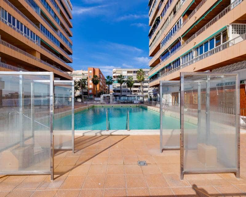 3 soverom Strandleiligheter til salgs i Torrevieja med svømmebasseng - € 235 000 (Ref: 9189933)