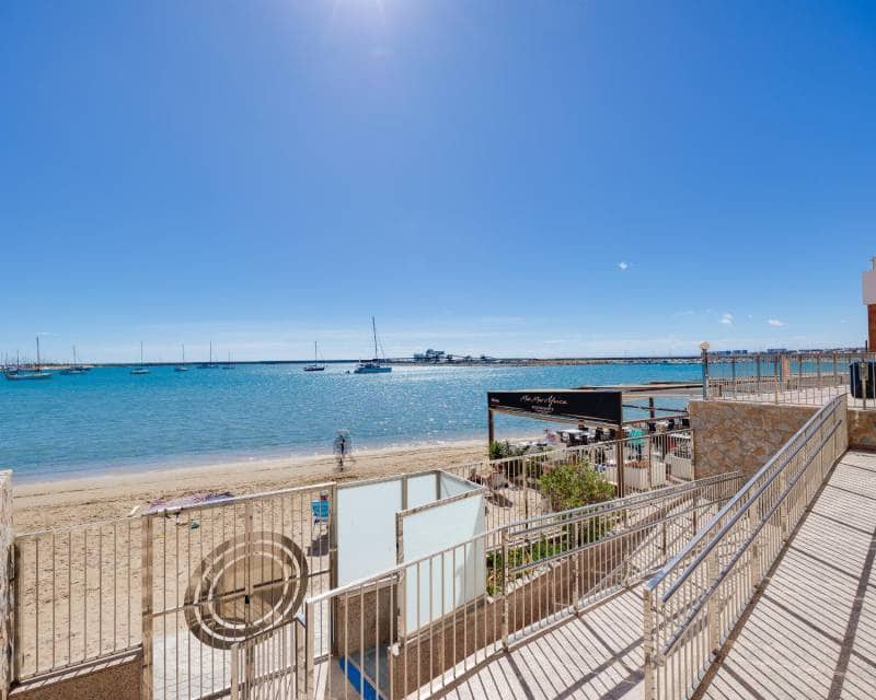 3 soverom Strandleiligheter til salgs i Torrevieja med svømmebasseng - € 235 000 (Ref: 9189933)