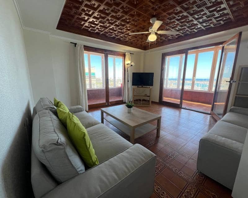 3 soverom Strandleiligheter til salgs i Torrevieja med svømmebasseng garasje - € 1 250 (Ref: 9203475)