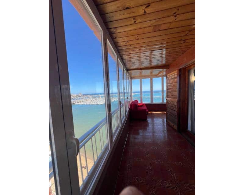 3 soverom Strandleiligheter til salgs i Torrevieja med svømmebasseng garasje - € 1 250 (Ref: 9203475)