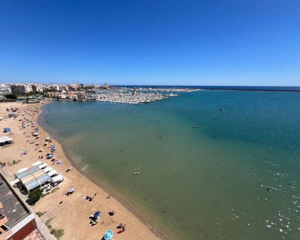 3 camera da letto Appartamento sulla Spiaggia da affitare come casa vacanza in Torrevieja con piscina garage - 1.250 € (Rif: 9203475)