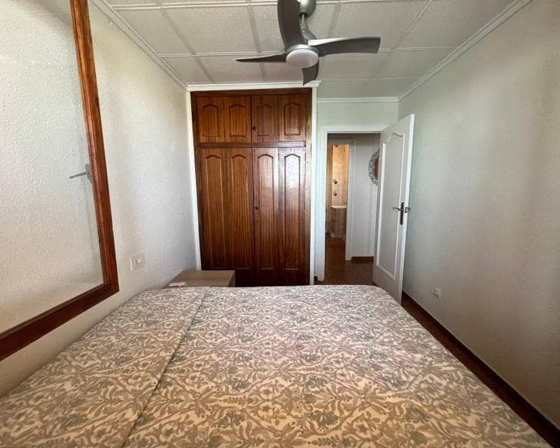 3 soverom Strandleiligheter til salgs i Torrevieja med svømmebasseng garasje - € 1 250 (Ref: 9203475)