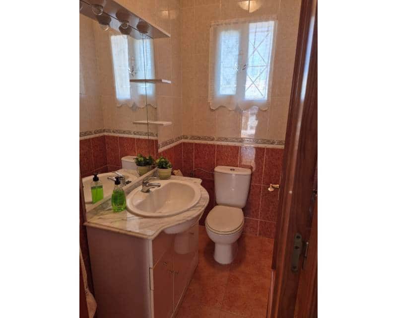 2 soveværelse Villa til leje i Torrevieja med swimmingpool garage - € 900 (Ref: 9207767)