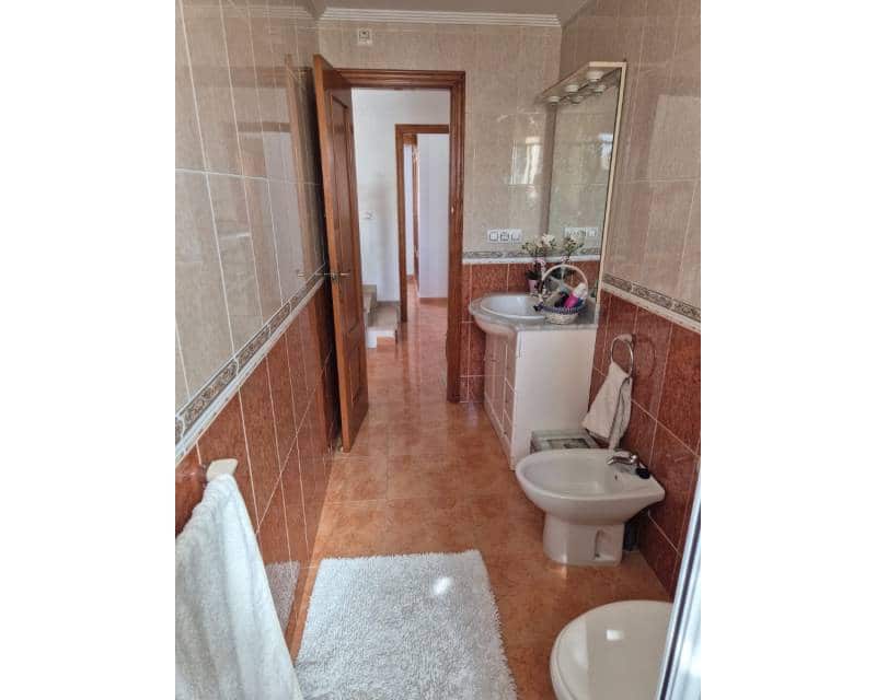 2 soveværelse Villa til leje i Torrevieja med swimmingpool garage - € 900 (Ref: 9207767)