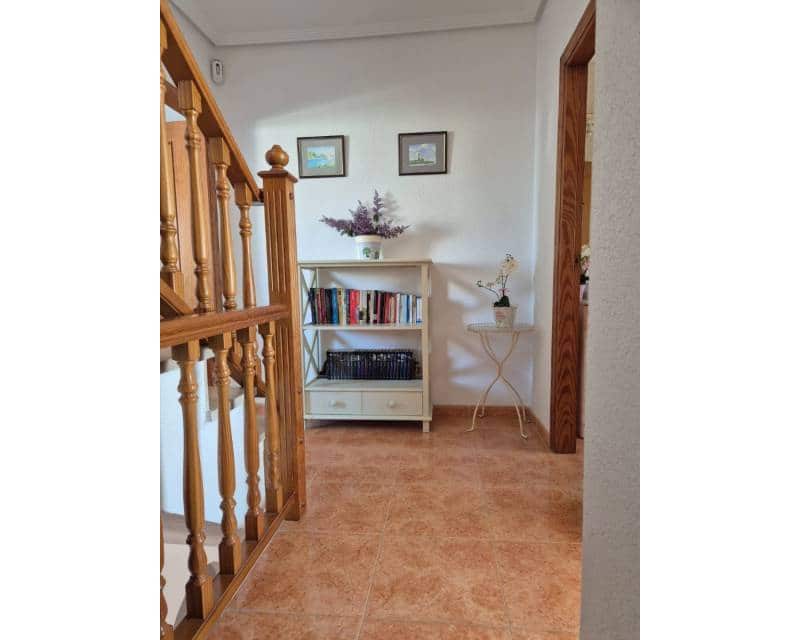 2 soveværelse Villa til leje i Torrevieja med swimmingpool garage - € 900 (Ref: 9207767)