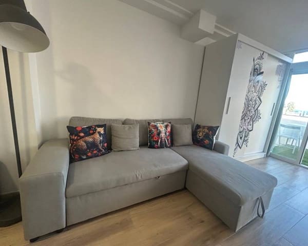 1 slaapkamer Strandappartement te huur in La Veleta, Torrevieja - € 750 (Ref: 9244507)