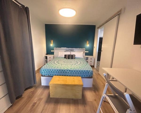 1 slaapkamer Strandappartement te huur in La Veleta, Torrevieja - € 750 (Ref: 9244507)