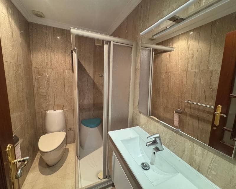1 quarto Apartamento de Praia para arrendar em Torrevieja - 800 € (Ref: 9263502)