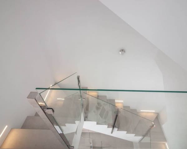 Chalet de 4 habitaciones en Villamartin, Orihuela en venta con piscina - 499.900 € (Ref: 9314531)