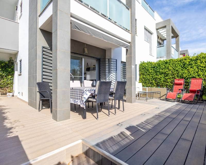 2 soveværelse Lejlighed til salg i Punta Prima med swimmingpool garage - € 249.000 (Ref: 9335518)