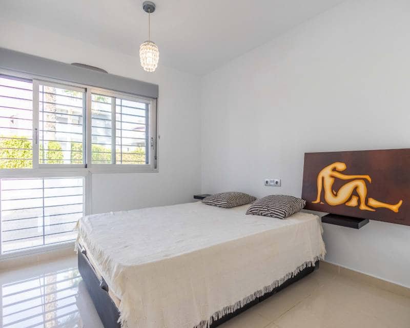 2 soveværelse Lejlighed til salg i Punta Prima med swimmingpool garage - € 249.000 (Ref: 9335518)