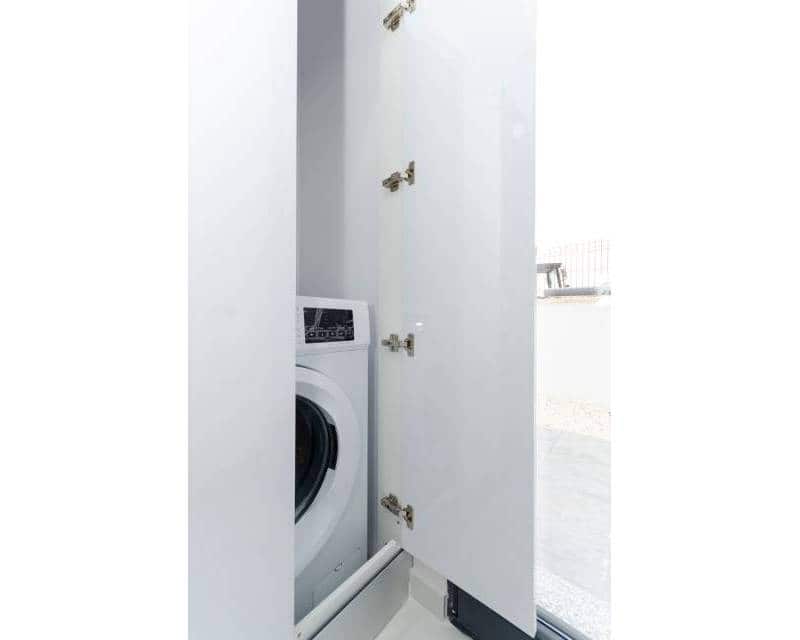 3 bedroom Villa for sale in Torrevieja with pool - € 409,000 (Ref: 9335713)