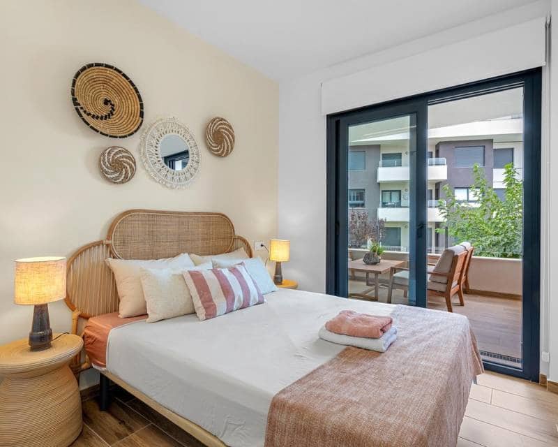 2 soveværelse Lejlighed til salg i Orihuela Costa med swimmingpool - € 249.500 (Ref: 9343887)