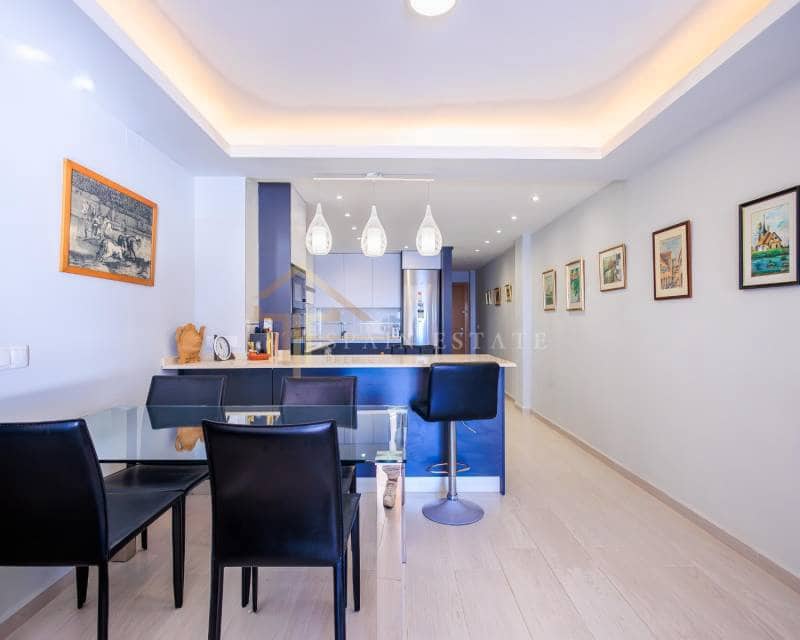 3 bedroom Beach Apartment for sale in Torrevieja - € 329,000 (Ref: 9348508)