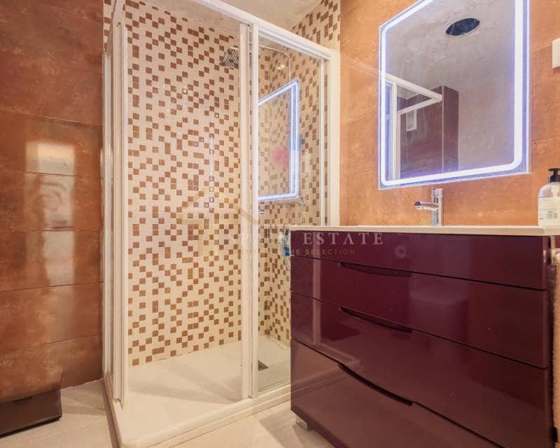 3 bedroom Beach Apartment for sale in Torrevieja - € 329,000 (Ref: 9348508)