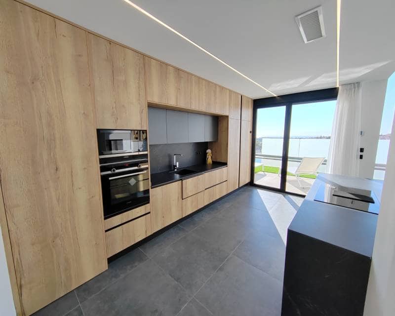 Chalet de 3 habitaciones en Los Balcones en venta con piscina - 650.000 € (Ref: 9354038)