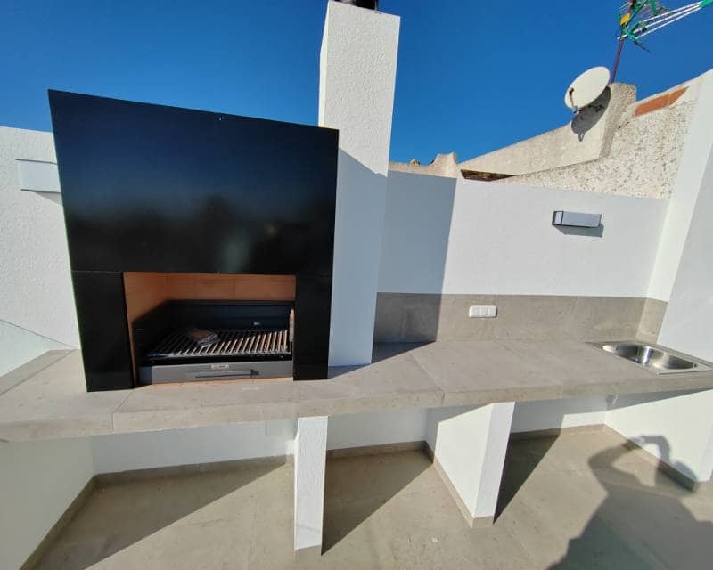 Chalet de 3 habitaciones en Los Balcones en venta con piscina - 650.000 € (Ref: 9354038)