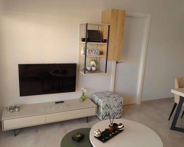 2 soverom Leilighet til salgs i Blue Lagoon med svømmebasseng - € 265 000 (Ref: 9354170)