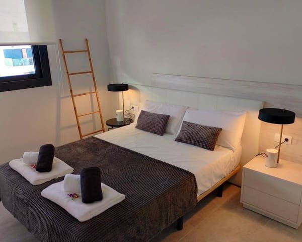 2 soverom Leilighet til salgs i Blue Lagoon med svømmebasseng - € 265 000 (Ref: 9354170)