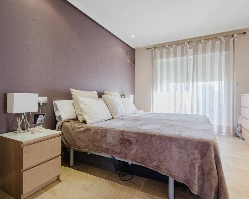 5 slaapkamer Villa te koop in La Siesta met zwembad - € 449.000 (Ref: 9362928)