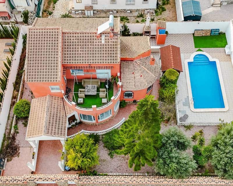 5 slaapkamer Villa te koop in La Siesta met zwembad - € 449.000 (Ref: 9362928)