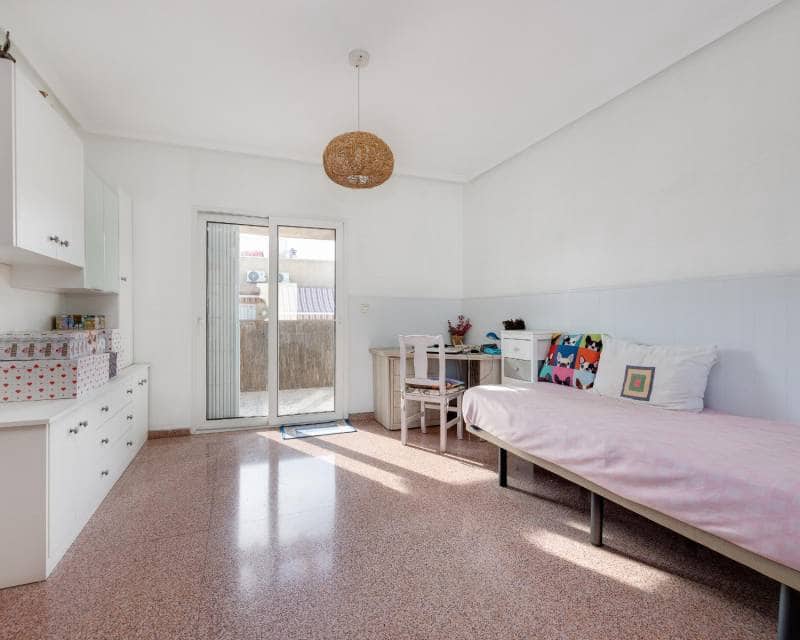 2 makuuhuone Kattohuoneisto myytävänä paikassa Torrevieja - 169 500 € (Ref: 9363101)