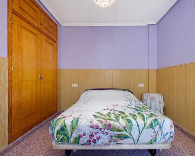 2 makuuhuone Kattohuoneisto myytävänä paikassa Torrevieja - 169 500 € (Ref: 9363101)