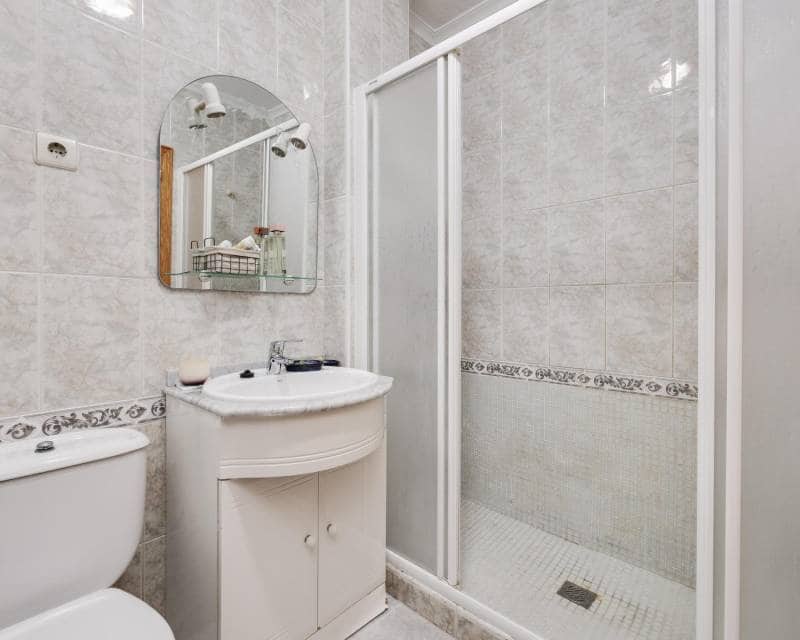 2 makuuhuone Kattohuoneisto myytävänä paikassa Torrevieja - 169 500 € (Ref: 9363101)