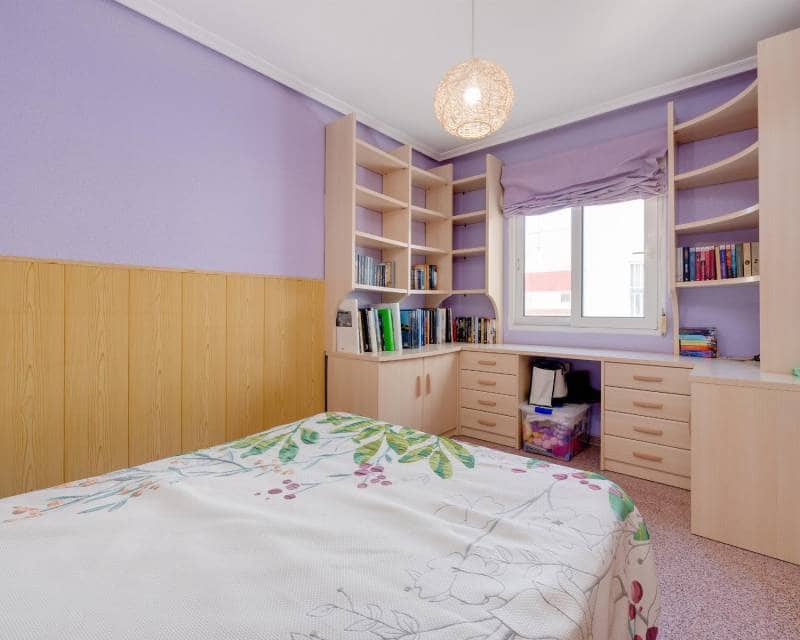 2 makuuhuone Kattohuoneisto myytävänä paikassa Torrevieja - 169 500 € (Ref: 9363101)