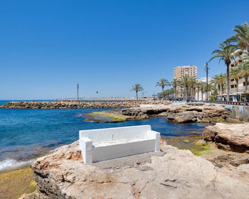 2 makuuhuone Kattohuoneisto myytävänä paikassa Torrevieja - 169 500 € (Ref: 9363101)