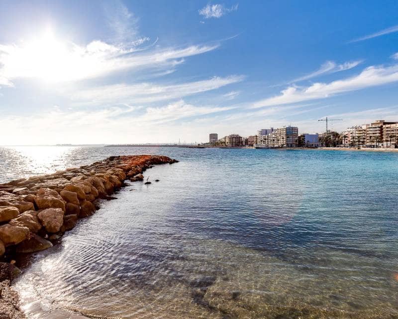 2 makuuhuone Kattohuoneisto myytävänä paikassa Torrevieja - 169 500 € (Ref: 9363101)