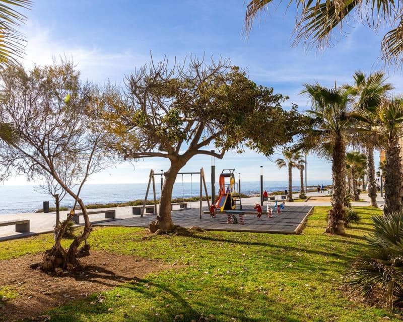 2 makuuhuone Kattohuoneisto myytävänä paikassa Torrevieja - 169 500 € (Ref: 9363101)