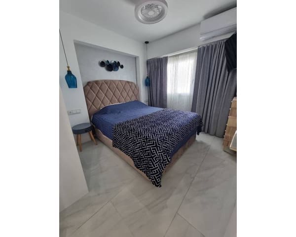 2 slaapkamer Appartement te koop in Centro - Muelle Pesquero, Torrevieja - € 239.000 (Ref: 9403145)