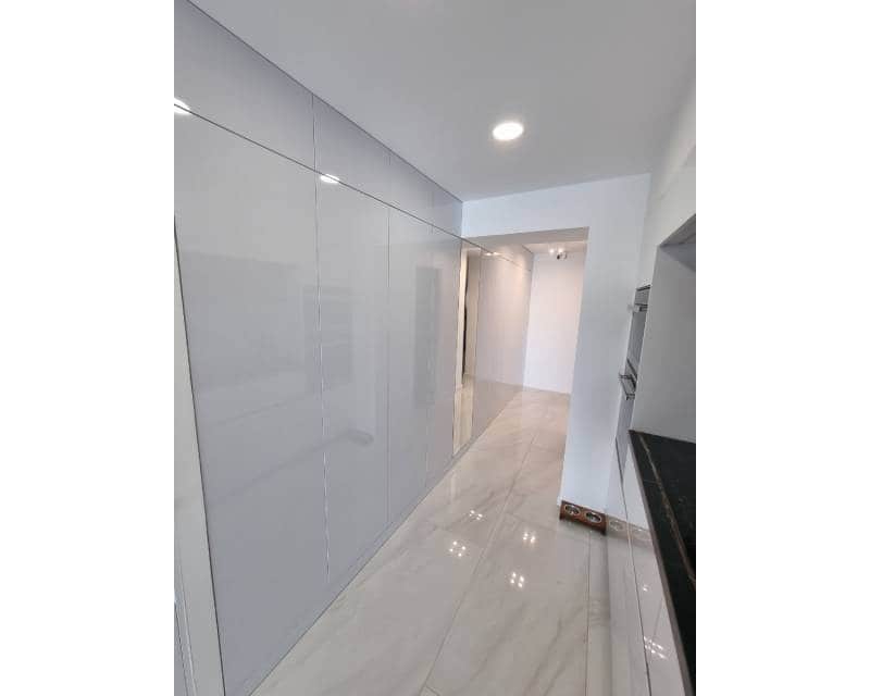 Apartamento de 2 habitaciones en Torrevieja en venta - 239.000 € (Ref: 9403145)