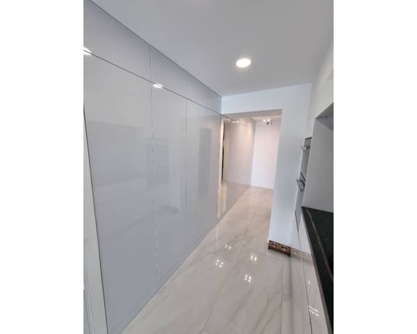 2 slaapkamer Appartement te koop in Centro - Muelle Pesquero, Torrevieja - € 239.000 (Ref: 9403145)