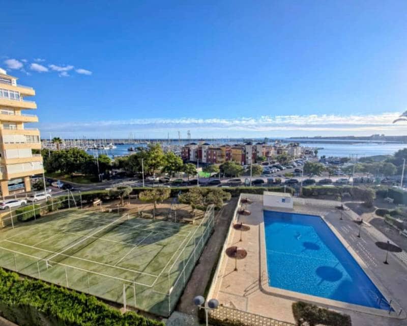 2 sypialnia Apartament do wynajęcia w Torrevieja z basenem - 1 000 € (Ref: 9413012)