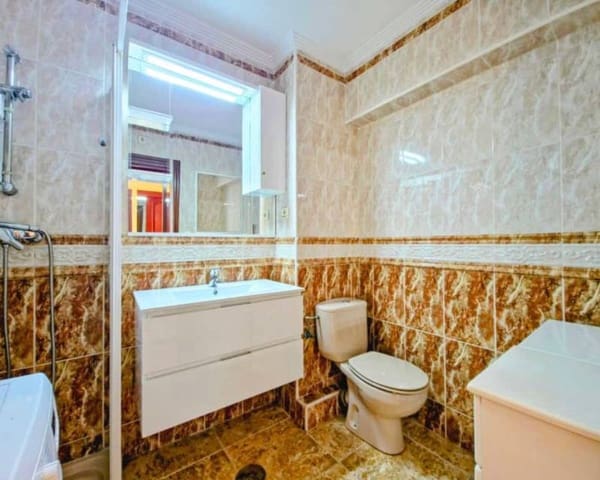 2 slaapkamer Appartement te huur in Puerto Deportivo, Torrevieja met zwembad - € 1.000 (Ref: 9413012)