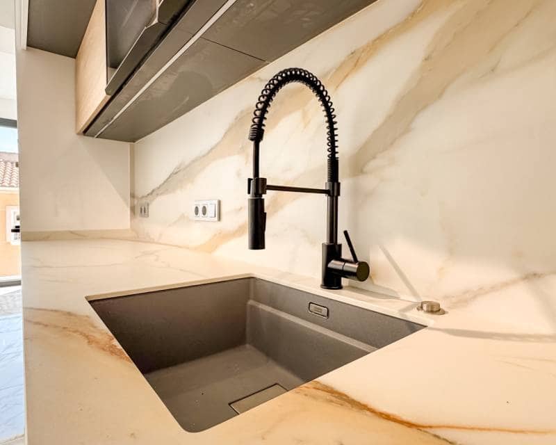 4 sypialnia Willa na sprzedaż w Los Balcones z basenem - 995 000 € (Ref: 9417880)