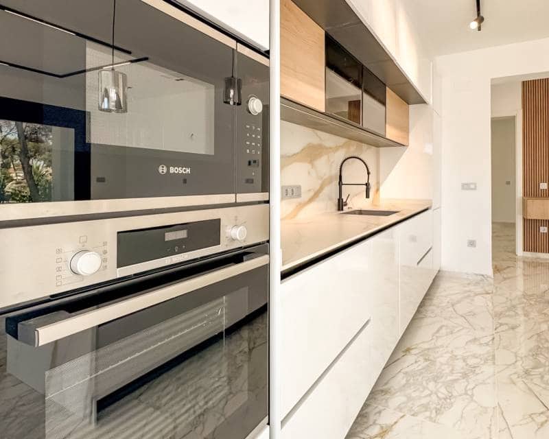 4 sypialnia Willa na sprzedaż w Los Balcones z basenem - 995 000 € (Ref: 9417880)