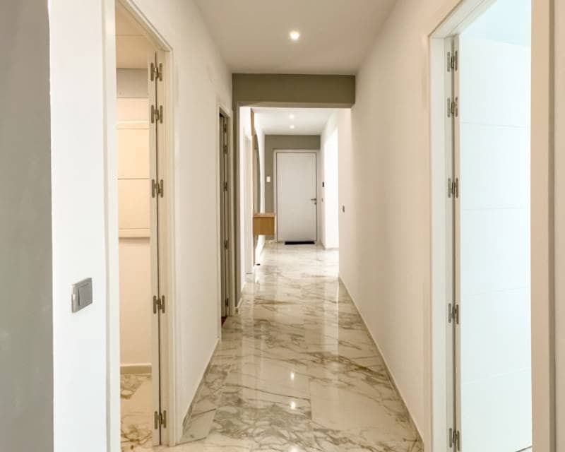 4 sypialnia Willa na sprzedaż w Los Balcones z basenem - 995 000 € (Ref: 9417880)