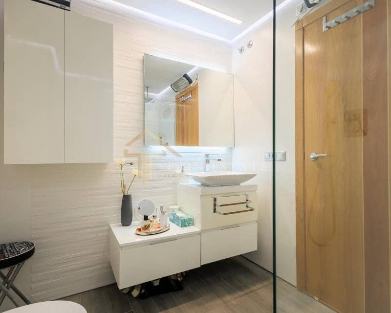 2 bedroom Apartment for rent in La Veleta with pool - € 1,100 (Ref: 9425837)