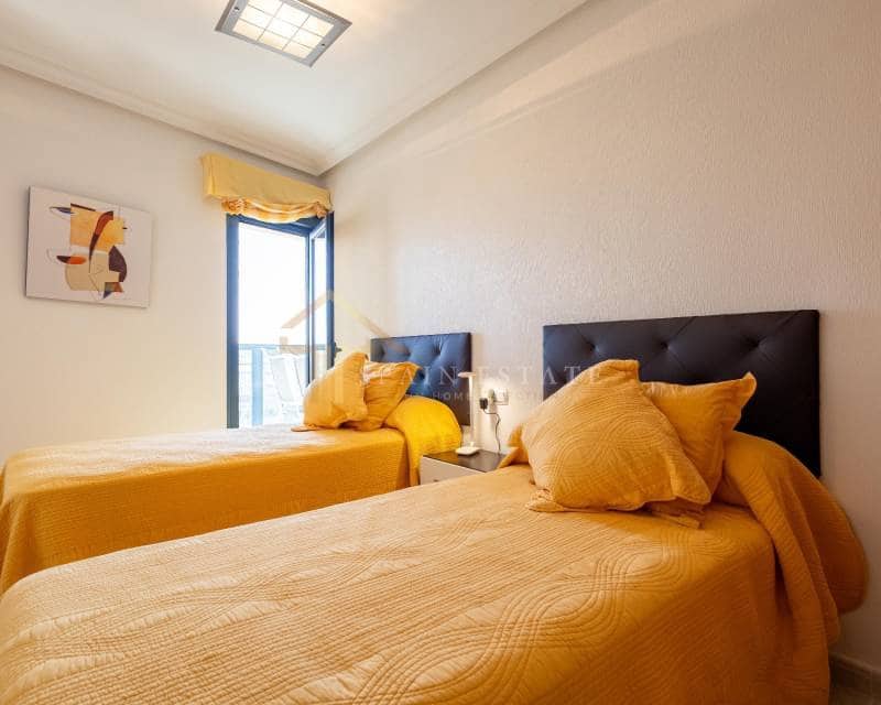 2 bedroom Apartment for rent in La Veleta with pool - € 1,100 (Ref: 9425837)