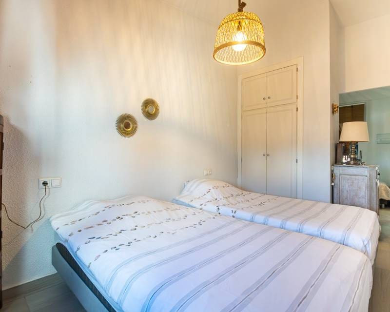 2 bedroom Bungalow for rent in Torrevieja - € 920 (Ref: 9432472)