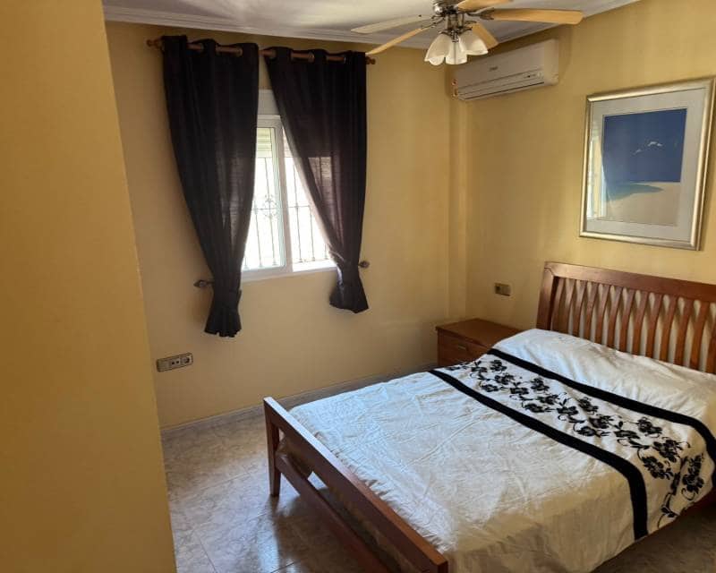 4 bedroom Terraced Villa for rent in Orihuela Costa with pool garage - € 1,600 (Ref: 9435149)