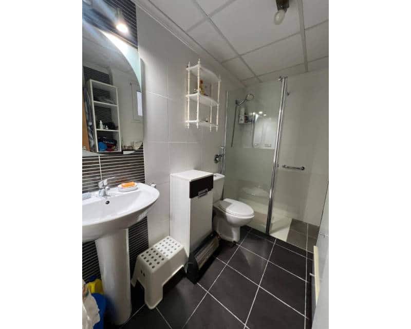 2 bedroom Apartment for rent in Torrevieja with garage - € 900 (Ref: 9450341)